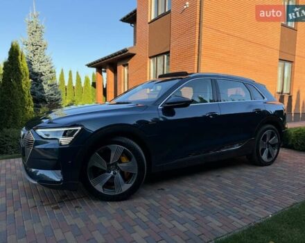 Синій Ауді E-Tron, об'ємом двигуна 0 л та пробігом 47 тис. км за 36500 $, фото 3 на Automoto.ua