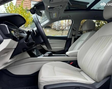 Синий Ауди E-Tron, объемом двигателя 0 л и пробегом 104 тыс. км за 33490 $, фото 20 на Automoto.ua