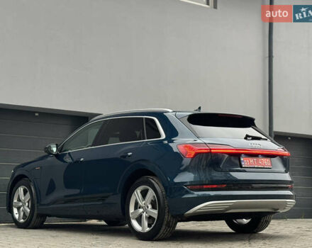 Синій Ауді E-Tron, об'ємом двигуна 0 л та пробігом 140 тис. км за 20900 $, фото 2 на Automoto.ua
