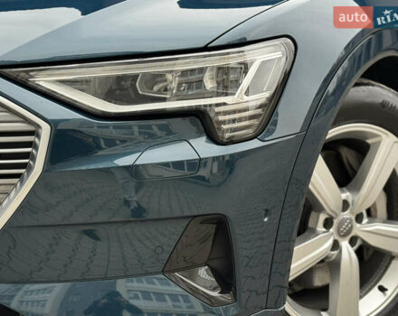 Синій Ауді E-Tron, об'ємом двигуна 0 л та пробігом 140 тис. км за 20900 $, фото 21 на Automoto.ua