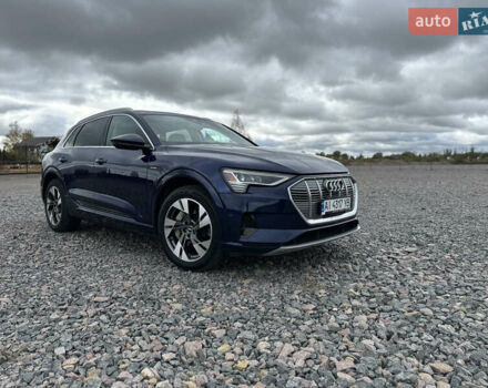 Синий Ауди E-Tron, объемом двигателя 0 л и пробегом 102 тыс. км за 34500 $, фото 4 на Automoto.ua