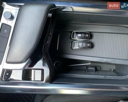 Синий Ауди E-Tron, объемом двигателя 0 л и пробегом 142 тыс. км за 26500 $, фото 61 на Automoto.ua