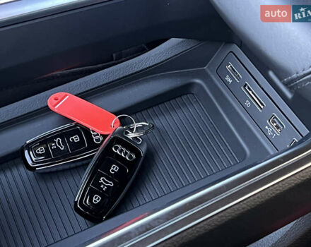 Синий Ауди E-Tron, объемом двигателя 0 л и пробегом 40 тыс. км за 36514 $, фото 70 на Automoto.ua