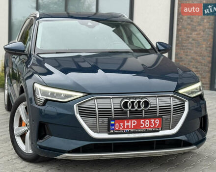 Синий Ауди E-Tron, объемом двигателя 0 л и пробегом 96 тыс. км за 25999 $, фото 8 на Automoto.ua