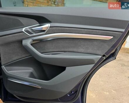 Синий Ауди E-Tron, объемом двигателя 0 л и пробегом 43 тыс. км за 39500 $, фото 71 на Automoto.ua