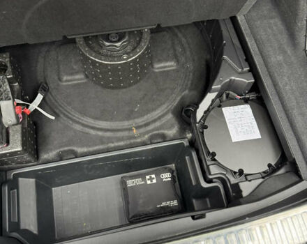 Синий Ауди E-Tron, объемом двигателя 0 л и пробегом 113 тыс. км за 32500 $, фото 21 на Automoto.ua