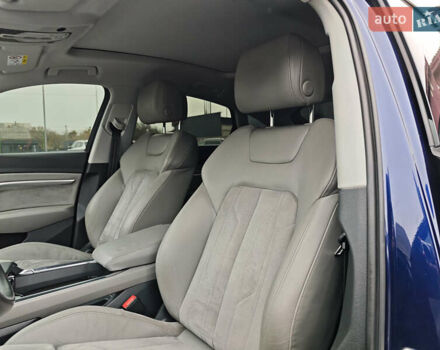 Синий Ауди E-Tron, объемом двигателя 0 л и пробегом 95 тыс. км за 34999 $, фото 31 на Automoto.ua