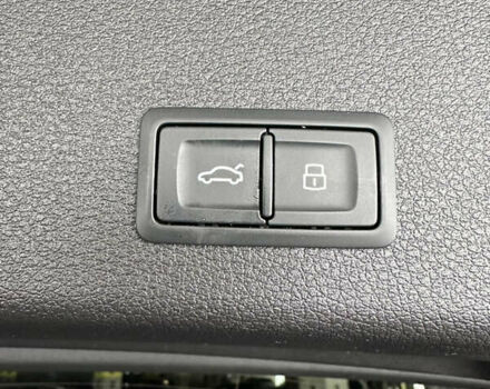 Синій Ауді E-Tron, об'ємом двигуна 0 л та пробігом 68 тис. км за 35500 $, фото 30 на Automoto.ua