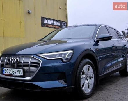 Синий Ауди E-Tron, объемом двигателя 0 л и пробегом 52 тыс. км за 31500 $, фото 2 на Automoto.ua