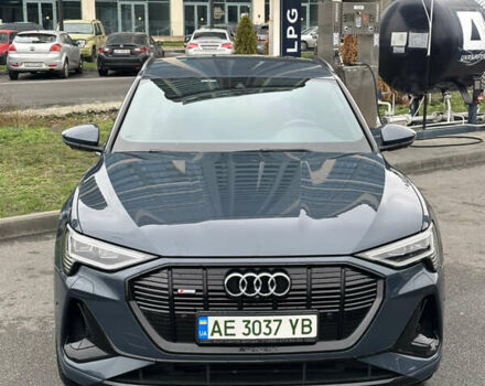Синій Ауді E-Tron, об'ємом двигуна 0 л та пробігом 34 тис. км за 55000 $, фото 13 на Automoto.ua