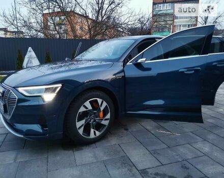 Синій Ауді E-Tron, об'ємом двигуна 0 л та пробігом 14 тис. км за 60000 $, фото 61 на Automoto.ua