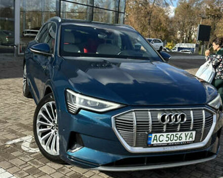 Ауді E-Tron 2020 у Володимир-Волинський на Automoto.ua Синій Ауді E-Tron, об'ємом двигуна 0 л та пробігом 220 тис. км за 25000 $, фото 1 на Automoto.ua