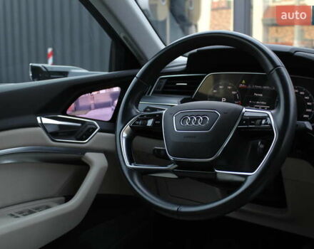 Синий Ауди E-Tron, объемом двигателя 0 л и пробегом 70 тыс. км за 34700 $, фото 21 на Automoto.ua