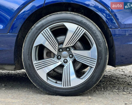 Синій Ауді E-Tron, об'ємом двигуна 0 л та пробігом 38 тис. км за 39511 $, фото 25 на Automoto.ua