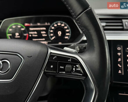 Синій Ауді E-Tron, об'ємом двигуна 0 л та пробігом 140 тис. км за 20900 $, фото 53 на Automoto.ua