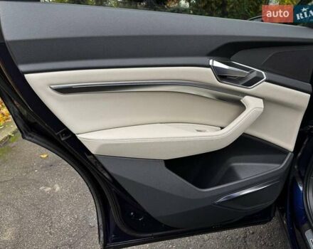 Синий Ауди E-Tron, объемом двигателя 0 л и пробегом 104 тыс. км за 33490 $, фото 29 на Automoto.ua