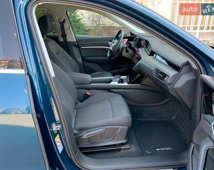 Синий Ауди E-Tron, объемом двигателя 0 л и пробегом 142 тыс. км за 26500 $, фото 38 на Automoto.ua