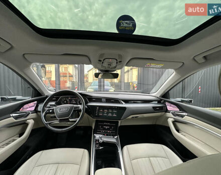 Синий Ауди E-Tron, объемом двигателя 0 л и пробегом 70 тыс. км за 34700 $, фото 25 на Automoto.ua