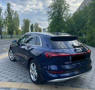 Синий Ауди E-Tron, объемом двигателя 0 л и пробегом 50 тыс. км за 29500 $, фото 5 на Automoto.ua