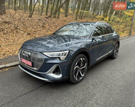 Синий Ауди E-Tron, объемом двигателя 0 л и пробегом 113 тыс. км за 32500 $, фото 3 на Automoto.ua
