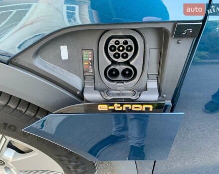 Синий Ауди E-Tron, объемом двигателя 0 л и пробегом 142 тыс. км за 26500 $, фото 27 на Automoto.ua