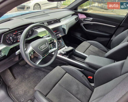 Синий Ауди E-Tron, объемом двигателя 0 л и пробегом 5 тыс. км за 58900 $, фото 6 на Automoto.ua