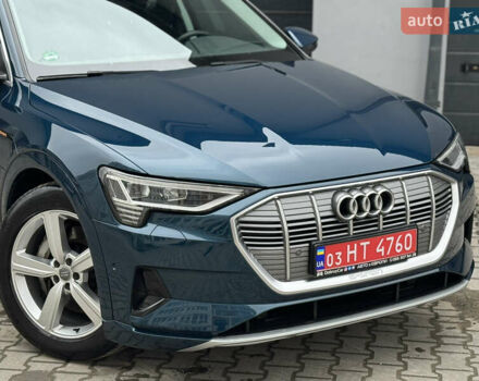 Синій Ауді E-Tron, об'ємом двигуна 0 л та пробігом 140 тис. км за 20900 $, фото 20 на Automoto.ua