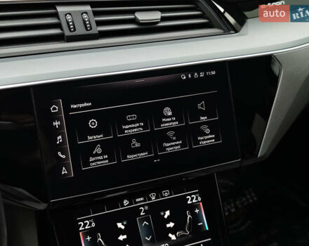 Синий Ауди E-Tron, объемом двигателя 0 л и пробегом 95 тыс. км за 34999 $, фото 58 на Automoto.ua