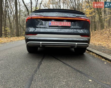 Синий Ауди E-Tron, объемом двигателя 0 л и пробегом 113 тыс. км за 32500 $, фото 8 на Automoto.ua