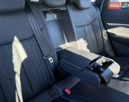 Синий Ауди E-Tron, объемом двигателя 0 л и пробегом 40 тыс. км за 36514 $, фото 50 на Automoto.ua