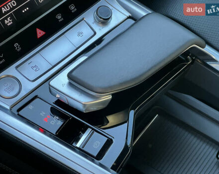 Синий Ауди E-Tron, объемом двигателя 0 л и пробегом 40 тыс. км за 36514 $, фото 68 на Automoto.ua