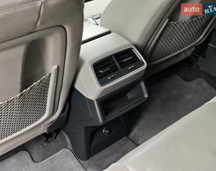 Синий Ауди E-Tron, объемом двигателя 0 л и пробегом 95 тыс. км за 34999 $, фото 68 на Automoto.ua