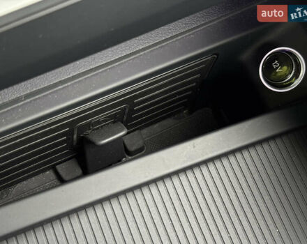 Синій Ауді E-Tron, об'ємом двигуна 0 л та пробігом 44 тис. км за 34000 $, фото 43 на Automoto.ua