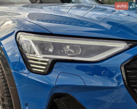Синий Ауди E-Tron, объемом двигателя 0 л и пробегом 5 тыс. км за 58900 $, фото 33 на Automoto.ua