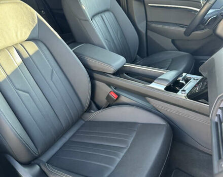 Синий Ауди E-Tron, объемом двигателя 0 л и пробегом 46 тыс. км за 31000 $, фото 13 на Automoto.ua