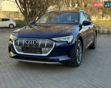 Синий Ауди E-Tron, объемом двигателя 0 л и пробегом 71 тыс. км за 28300 $, фото 62 на Automoto.ua