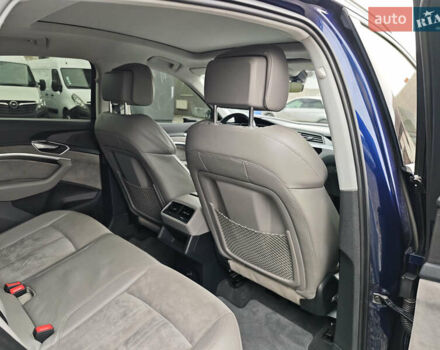 Синий Ауди E-Tron, объемом двигателя 0 л и пробегом 95 тыс. км за 34999 $, фото 77 на Automoto.ua