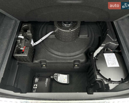 Синий Ауди E-Tron, объемом двигателя 0 л и пробегом 85 тыс. км за 38999 $, фото 11 на Automoto.ua