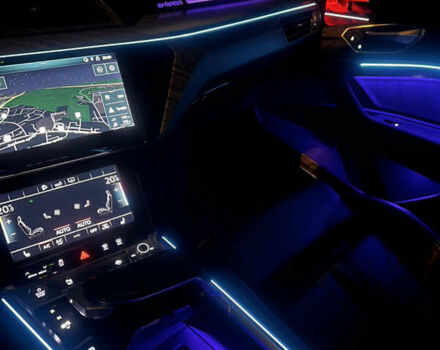 Синий Ауди E-Tron, объемом двигателя 0 л и пробегом 113 тыс. км за 32500 $, фото 50 на Automoto.ua