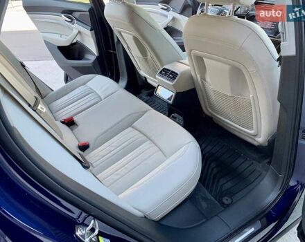 Синий Ауди E-Tron, объемом двигателя 0 л и пробегом 55 тыс. км за 37500 $, фото 32 на Automoto.ua