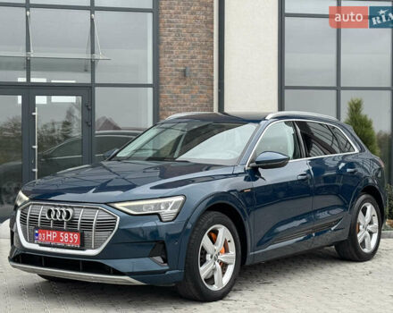 Синий Ауди E-Tron, объемом двигателя 0 л и пробегом 96 тыс. км за 25999 $, фото 32 на Automoto.ua