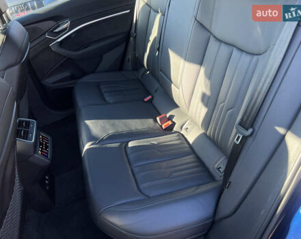 Синий Ауди E-Tron, объемом двигателя 0 л и пробегом 40 тыс. км за 36514 $, фото 40 на Automoto.ua