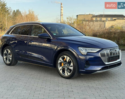 Синий Ауди E-Tron, объемом двигателя 0 л и пробегом 71 тыс. км за 28300 $, фото 64 на Automoto.ua