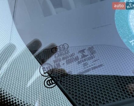 Синий Ауди E-Tron, объемом двигателя 0 л и пробегом 99 тыс. км за 29777 $, фото 29 на Automoto.ua