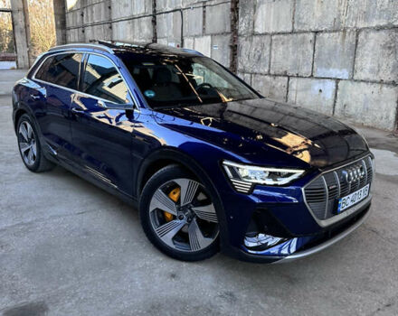 Синій Ауді E-Tron, об'ємом двигуна 0 л та пробігом 68 тис. км за 35500 $, фото 3 на Automoto.ua