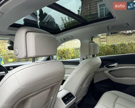 Синий Ауди E-Tron, объемом двигателя 0 л и пробегом 104 тыс. км за 33490 $, фото 33 на Automoto.ua