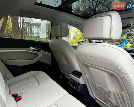 Синий Ауди E-Tron, объемом двигателя 0 л и пробегом 104 тыс. км за 33490 $, фото 37 на Automoto.ua
