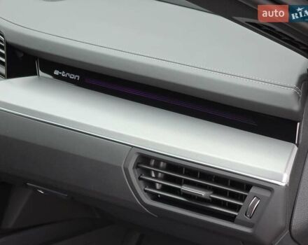 Синий Ауди E-Tron, объемом двигателя 0 л и пробегом 43 тыс. км за 39500 $, фото 41 на Automoto.ua