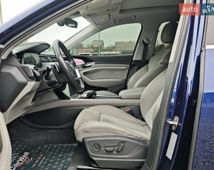 Синий Ауди E-Tron, объемом двигателя 0 л и пробегом 95 тыс. км за 34999 $, фото 30 на Automoto.ua