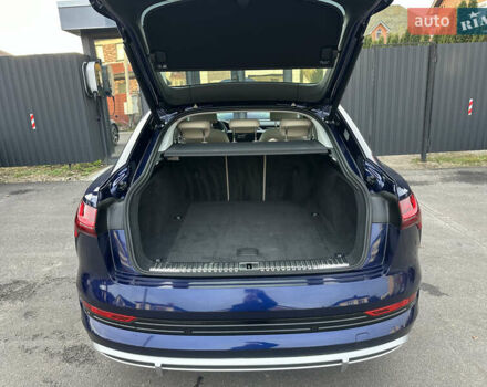 Синий Ауди E-Tron, объемом двигателя 0 л и пробегом 70 тыс. км за 34700 $, фото 18 на Automoto.ua